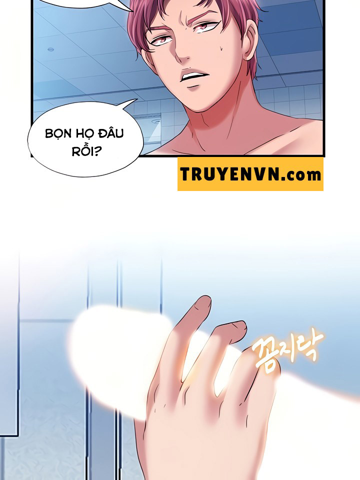 Nước Tràn Hồ Bơi.