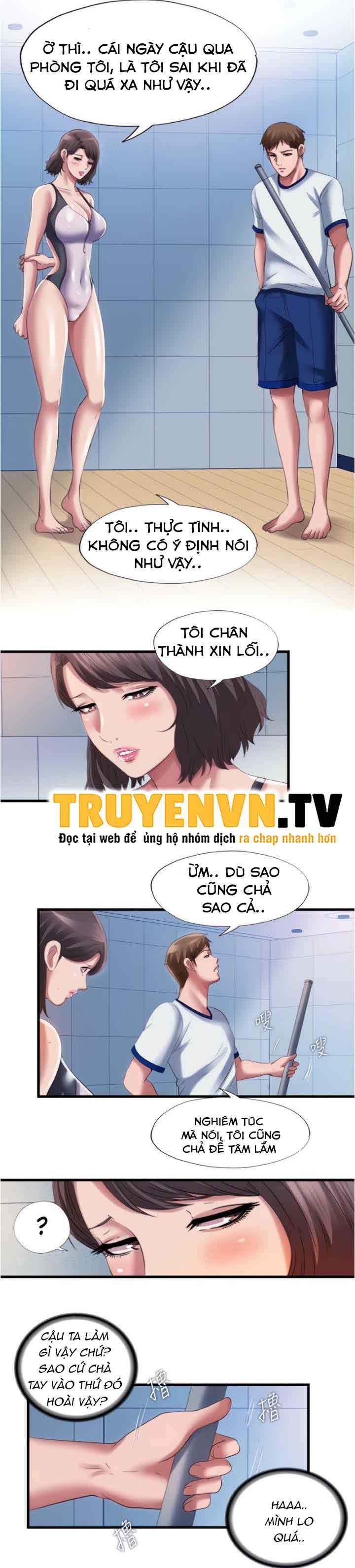 Nước Tràn Hồ Bơi.